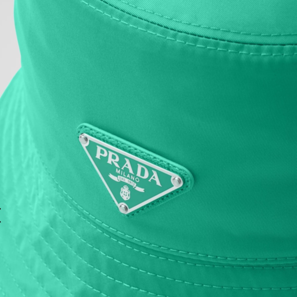 Prada Re-Nylon bucket hat in Kelly Green - Picture 4 of 10